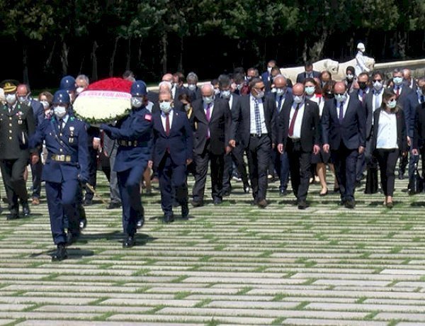 SGK heyetinden Anıtkabir’e ziyaret